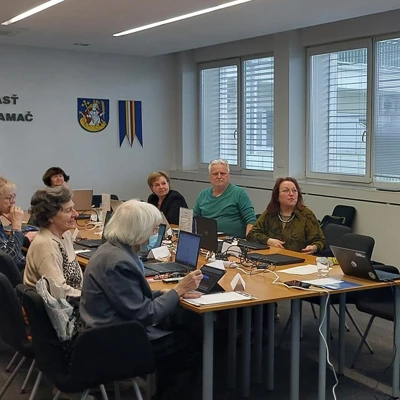 Školenia Bezpečne na internete pre seniorov